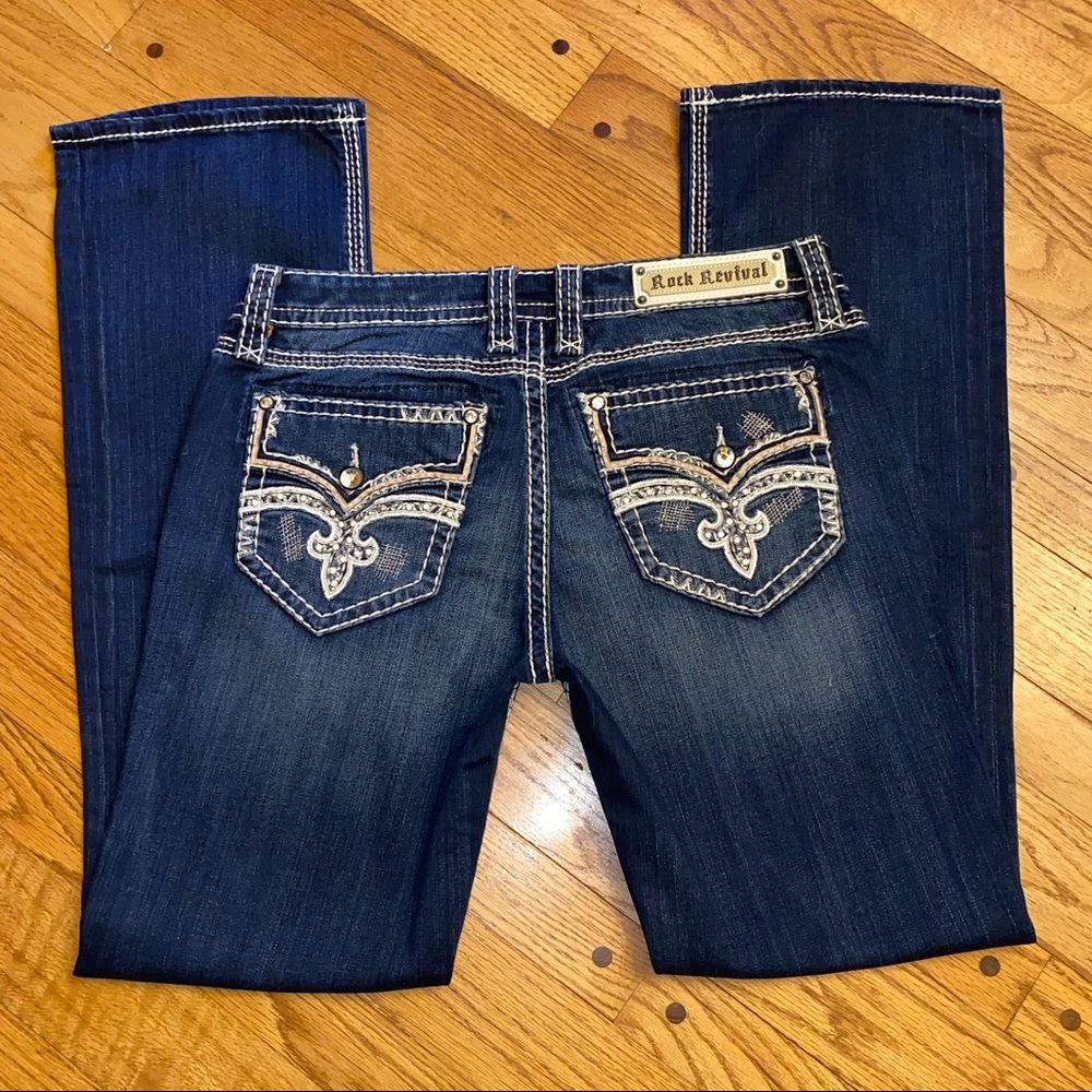 NWT ROCK REVIVAL RAVEN BOOT CUT JEANS